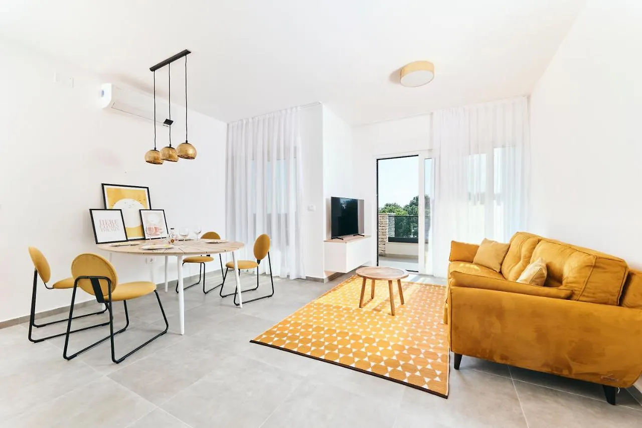 Apartments San Maris 2 Umag Croatia